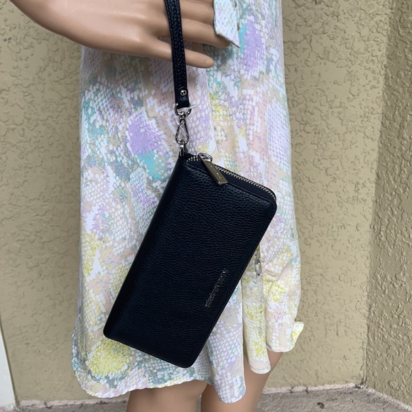 Michael Kors Jet Set Travel Large Travel CONTINENTAL Wallet-Wristlet - Picture 14 of 16